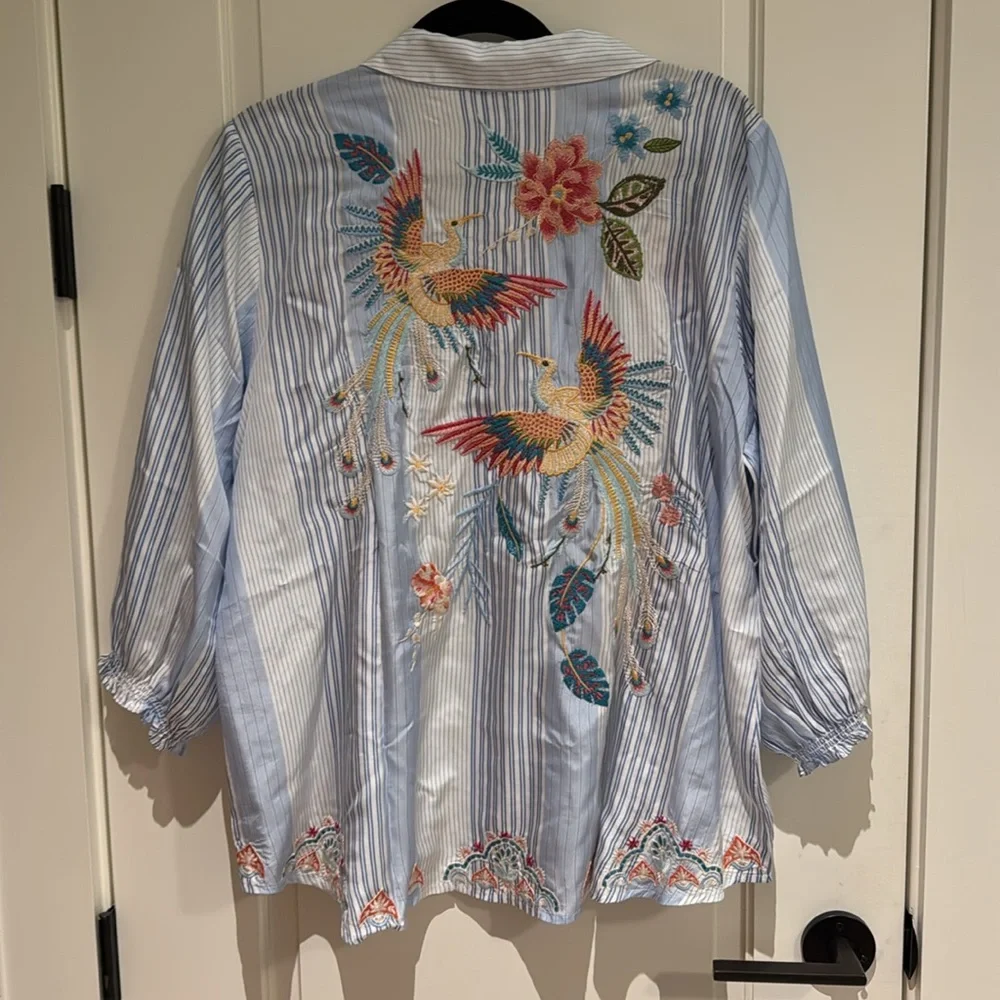 Johnny Was Silk Blouse - Picture 6 of 6